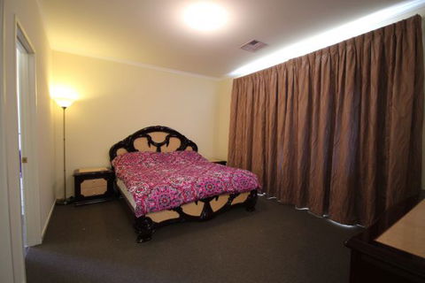 LJ Hooker Goolwa Holiday Rentals - 42 Underwood Avenue, Goolwa Beach - VIC Tourism 19