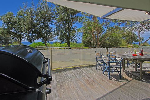 The Boathouse - VIC Tourism 0