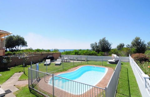 Bella Blu Beach House - VIC Tourism 1