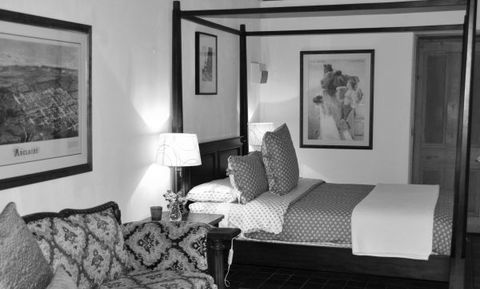 Barrenjoey Hideaway - VIC Tourism 3