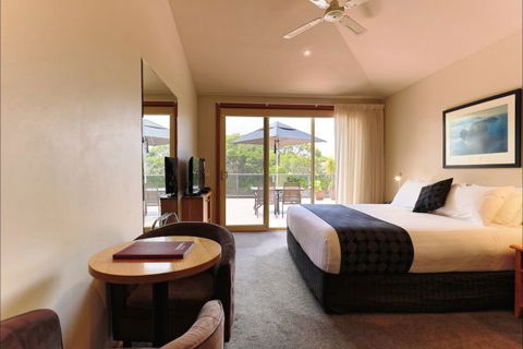 Eugenie's Accommodation - VIC Tourism 5