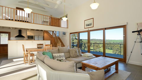 A Seascape Retreat - VIC Tourism 0