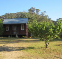 Peach Tree Cabin - VIC Tourism