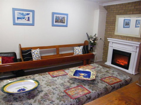 Boomers Guest House Hamilton - VIC Tourism 6
