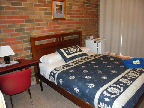 Boomers Guest House Hamilton - VIC Tourism 8