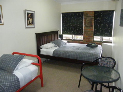 Boomers Guest House Hamilton - VIC Tourism 10
