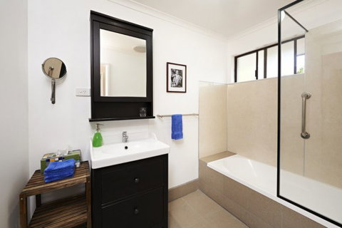 Albany Harbourside Apartments And Houses - VIC Tourism 32
