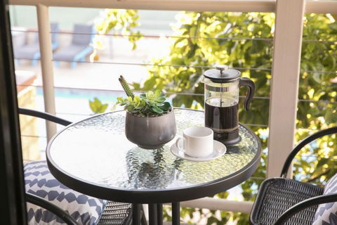 Amalfi Resort - VIC Tourism 16