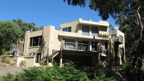 Shepherds Rest Apartment/B&B - VIC Tourism 0