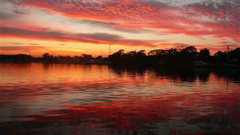 Gippsland Lakes Escapes - VIC Tourism 0
