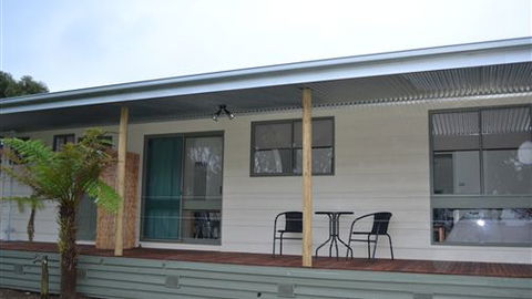 Sea Glimpse Farm Stay - VIC Tourism 0