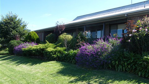 Boomers Guest House Hamilton - VIC Tourism 0