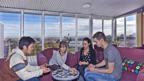 Melbourne Metro YHA - VIC Tourism 2