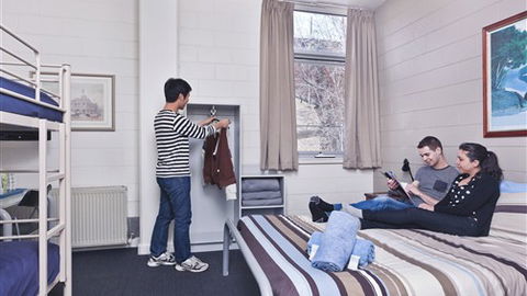 Melbourne Metro YHA - VIC Tourism 7