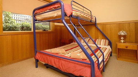 Apollo Bay Backpackers Lodge - VIC Tourism 2