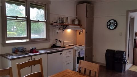 Lakeside Vista Holiday House - VIC Tourism 1