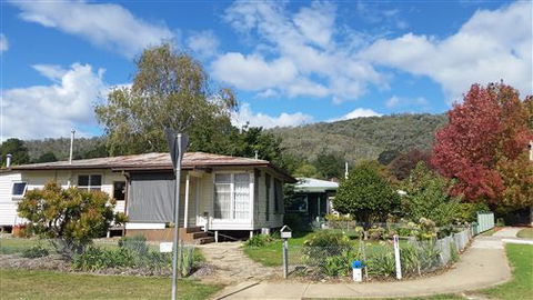 Lakeside Vista Holiday House - VIC Tourism 5