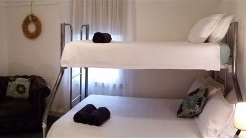 Lakeside Vista Holiday House - VIC Tourism 3