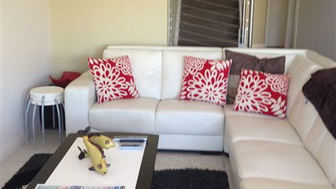 Cypress Drive Townhouse - VIC Tourism 5
