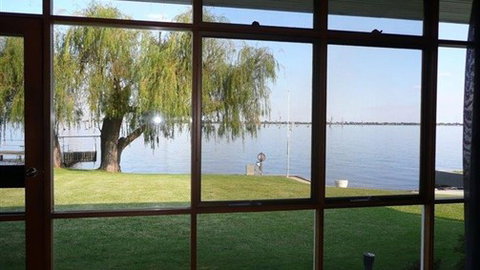 Lakeviews On Lang - VIC Tourism 3