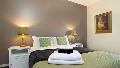 Lake Como Villa & Studio - Daylesford - VIC Tourism 1