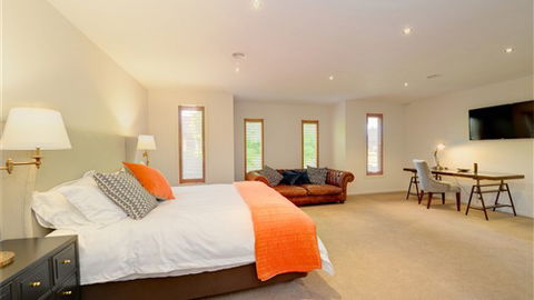 Newington Lake House - VIC Tourism 0