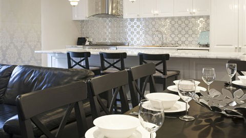 Executive Townhouse On MacArthur - VIC Tourism 1