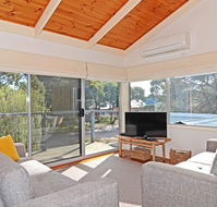 Barrakee Beach House - Anglesea - VIC Tourism