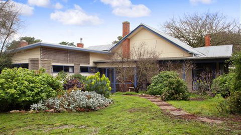 Galwiji Homestead - VIC Tourism 0