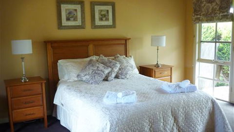 Amelda's Towerhill - VIC Tourism 1
