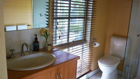 Amelda's Towerhill - VIC Tourism 2