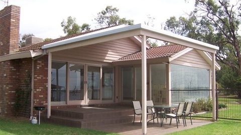 Mulwala Lakeside - VIC Tourism 0