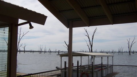 Mulwala Lakeside - VIC Tourism 2