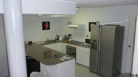 Waterfront Villa Tarni 14 - VIC Tourism 2