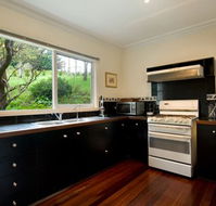 Chata Cottage - Daylesford - VIC Tourism