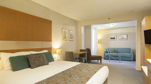 Quality Hotel Downtowner On Lygon - VIC Tourism 6