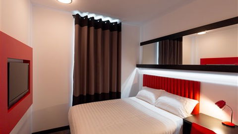 Tune Hotel Melbourne - VIC Tourism 3