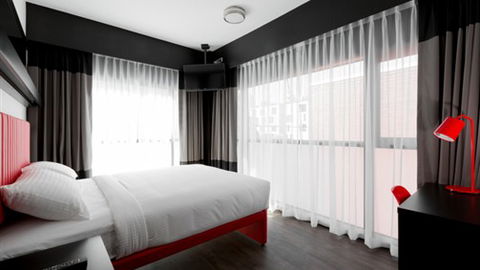 Tune Hotel Melbourne - VIC Tourism 7