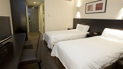 Causeway 353 Hotel - VIC Tourism 3