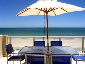 Adelaide Luxury Beach House - VIC Tourism 0