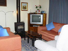 Barossa Country Cottages - VIC Tourism 3