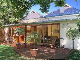 Bishops Garden - VIC Tourism 2