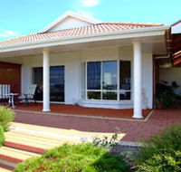 Close Encounters Bed and Breakfast - VIC Tourism