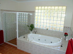 Close Encounters Bed And Breakfast - VIC Tourism 2