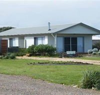 Coorong Waterfront Retreat - VIC Tourism