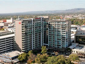 Crowne Plaza Adelaide - VIC Tourism 0