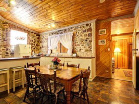 Granma's B&B - VIC Tourism 1