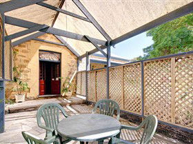 Granma's B&B - VIC Tourism 3