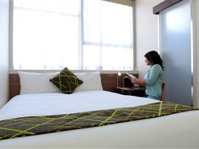 Ibis Styles Adelaide Grosvenor Hotel - VIC Tourism 1