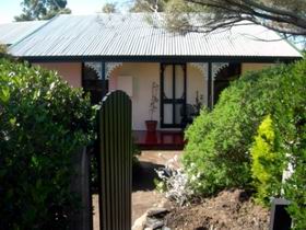 Jasmine's Cottage - VIC Tourism 0